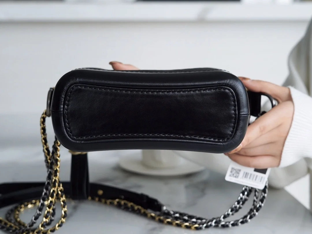 샤넬 클래식 가브리엘 호보백 스몰