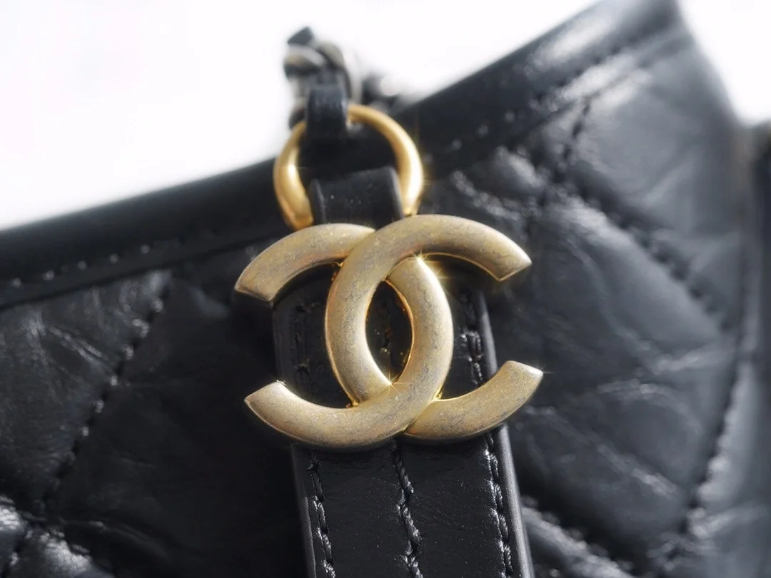 샤넬 클래식 가브리엘 호보백 스몰