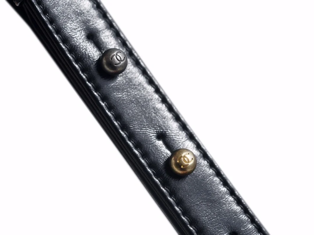 샤넬 클래식 가브리엘 호보백 스몰