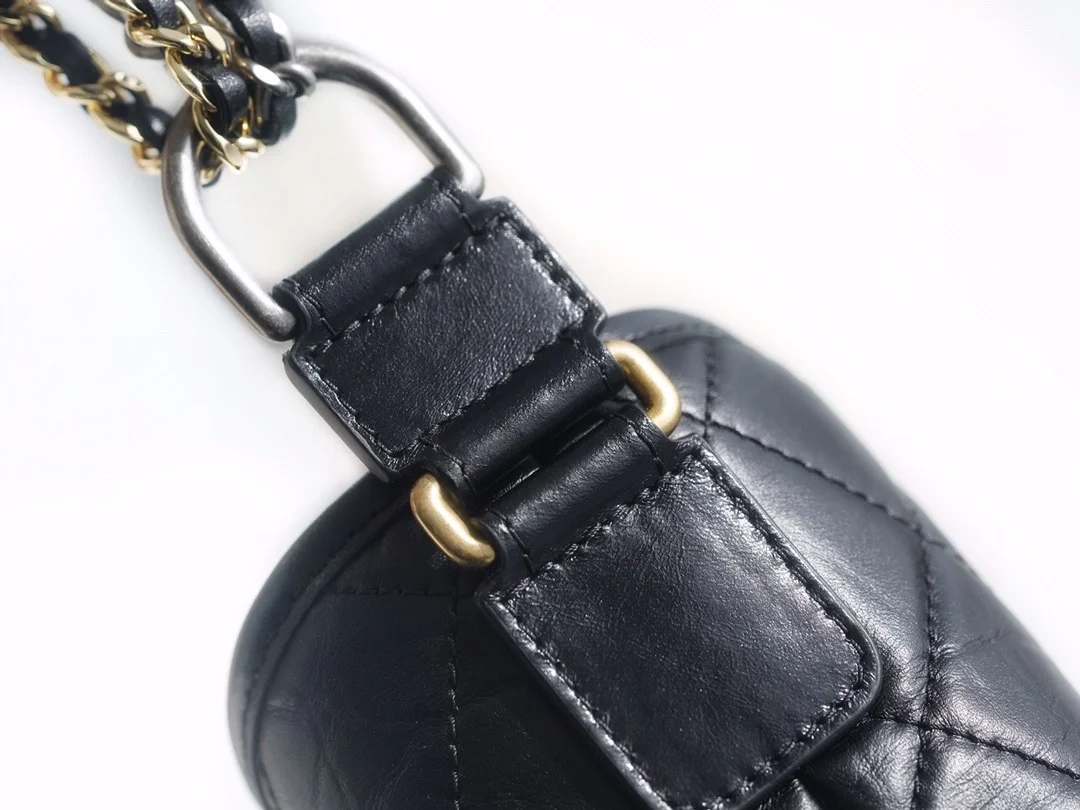 샤넬 클래식 가브리엘 호보백 스몰