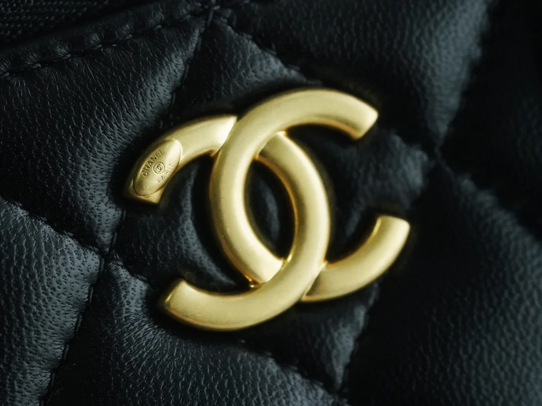 샤넬 미니 퍼펙트 핏 베니티 케이스