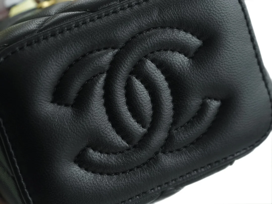 샤넬 미니 퍼펙트 핏 베니티 케이스