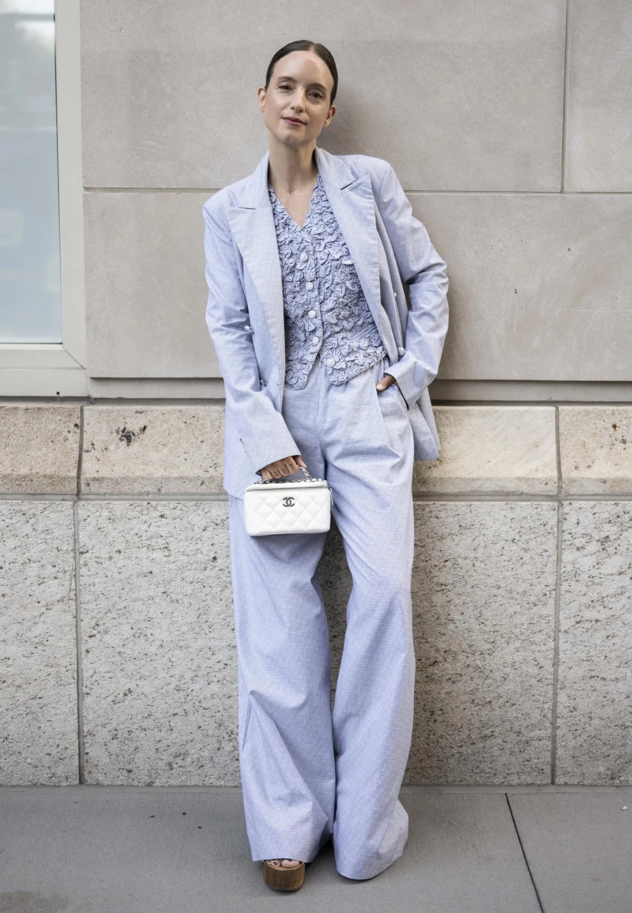 샤넬 탑핸들 스몰 베니티백 화이트 은장