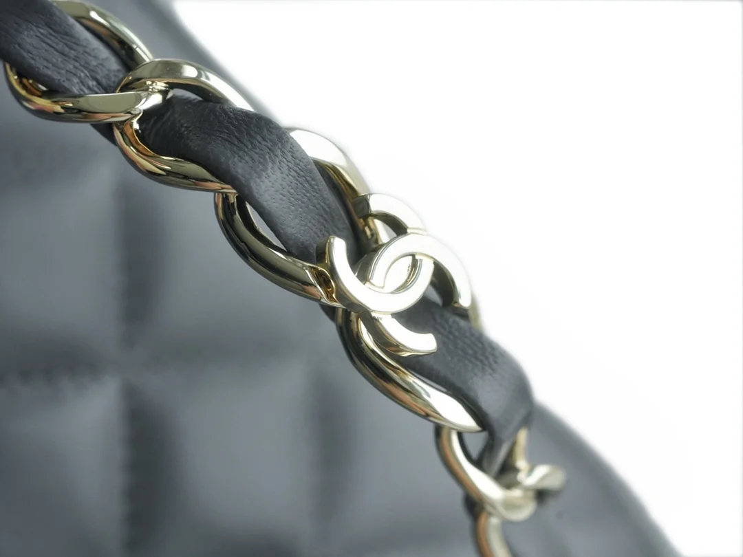 샤넬 체인 코스메틱 베니티백 그레이 은장