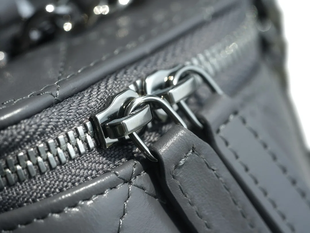 샤넬 23K 탑 핸들 베니티 롱 박스백