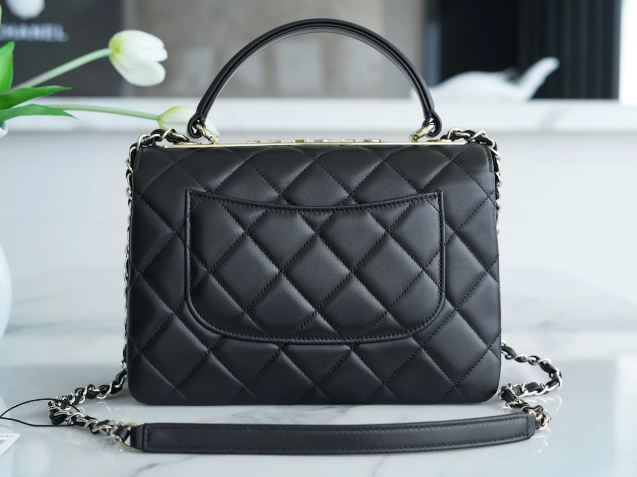 샤넬 트렌디 CC 블랙 스몰 램스킨 A92236