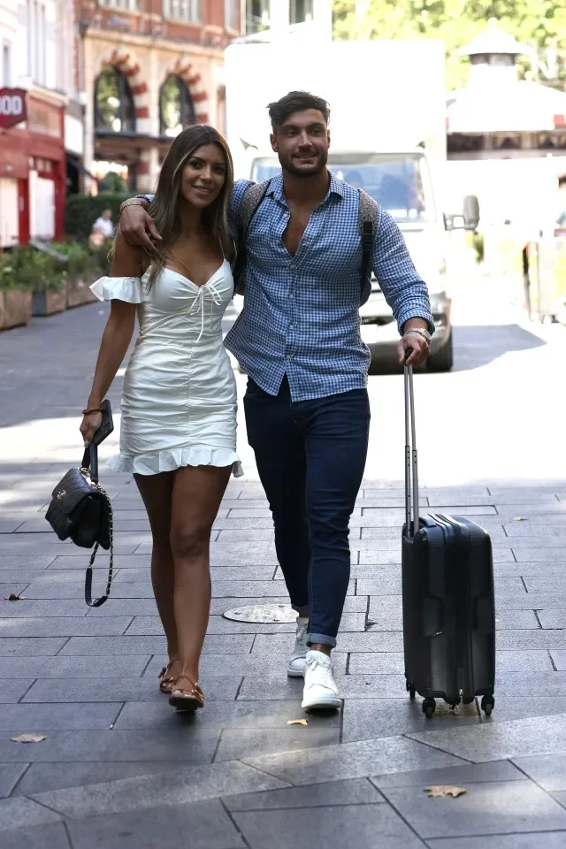 샤넬 트렌디 CC 블랙 스몰 램스킨