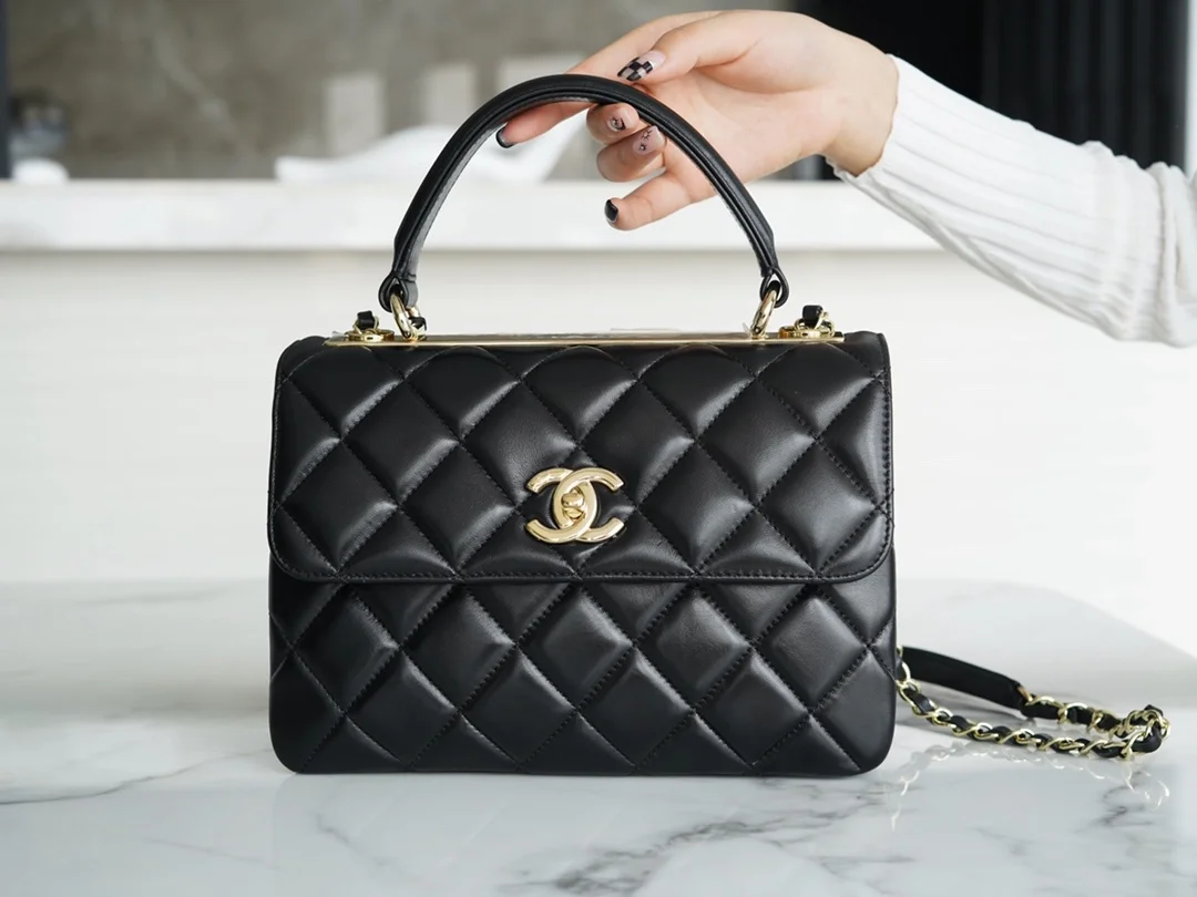 샤넬 트렌디 CC 블랙 스몰 램스킨