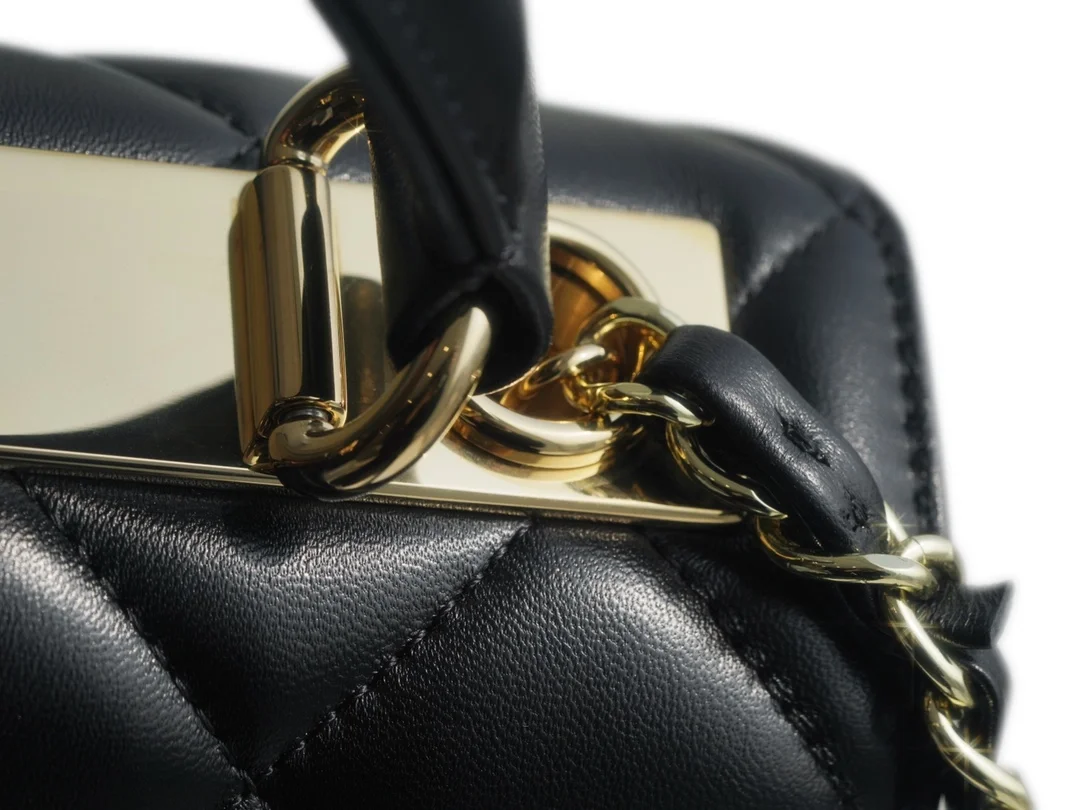 샤넬 트렌디 CC 블랙 스몰 램스킨