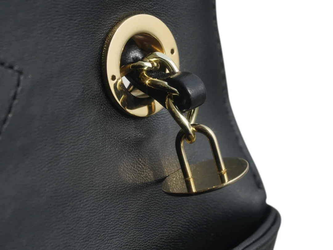 샤넬 트렌디 CC 블랙 스몰 램스킨