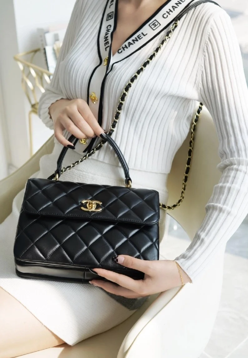 샤넬 트렌디 CC 블랙 스몰 램스킨