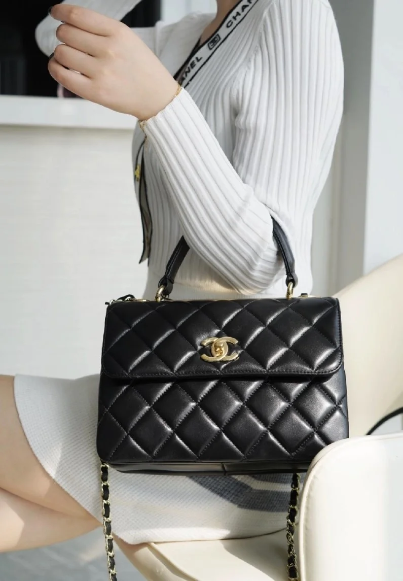 샤넬 트렌디 CC 블랙 스몰 램스킨