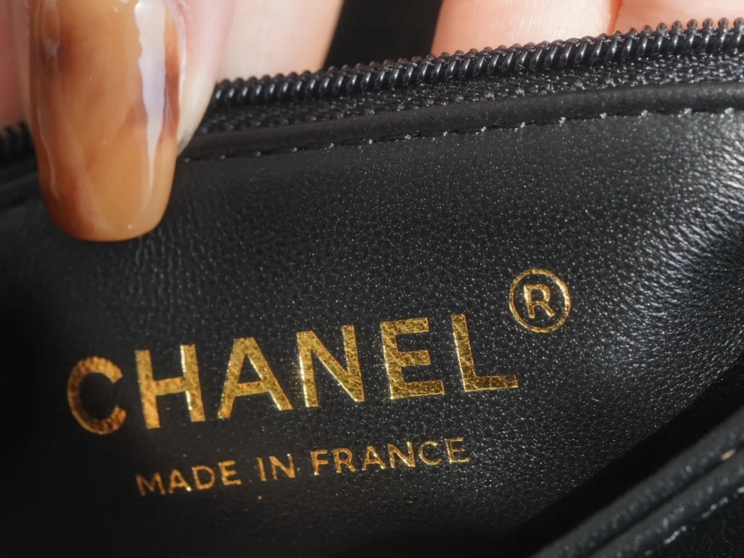 샤넬 탑핸들 트렌디 CC 블랙 스몰 램스킨