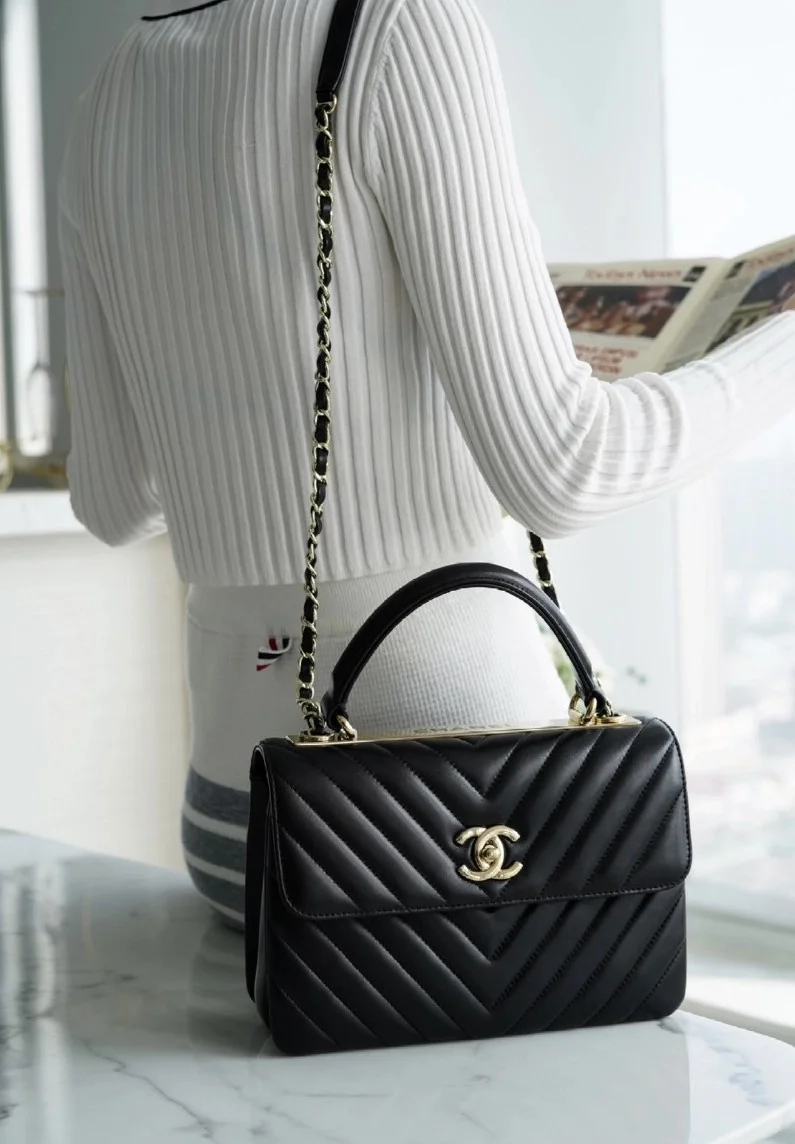 샤넬 탑핸들 트렌디 CC 블랙 스몰 램스킨