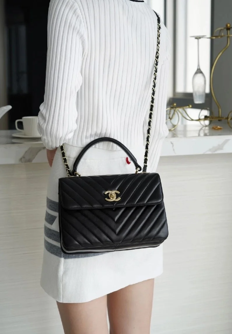 샤넬 탑핸들 트렌디 CC 블랙 스몰 램스킨