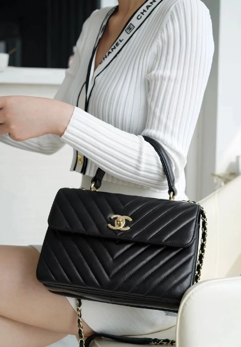 샤넬 탑핸들 트렌디 CC 블랙 스몰 램스킨