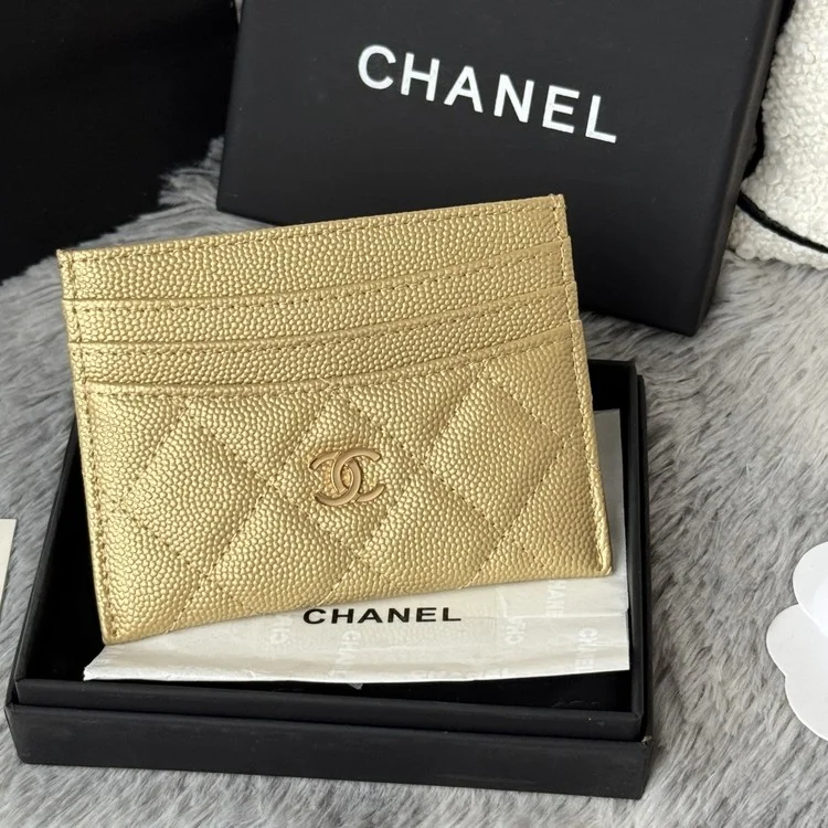 샤넬 클래식 카드홀더 캐비어  금장 AP4472