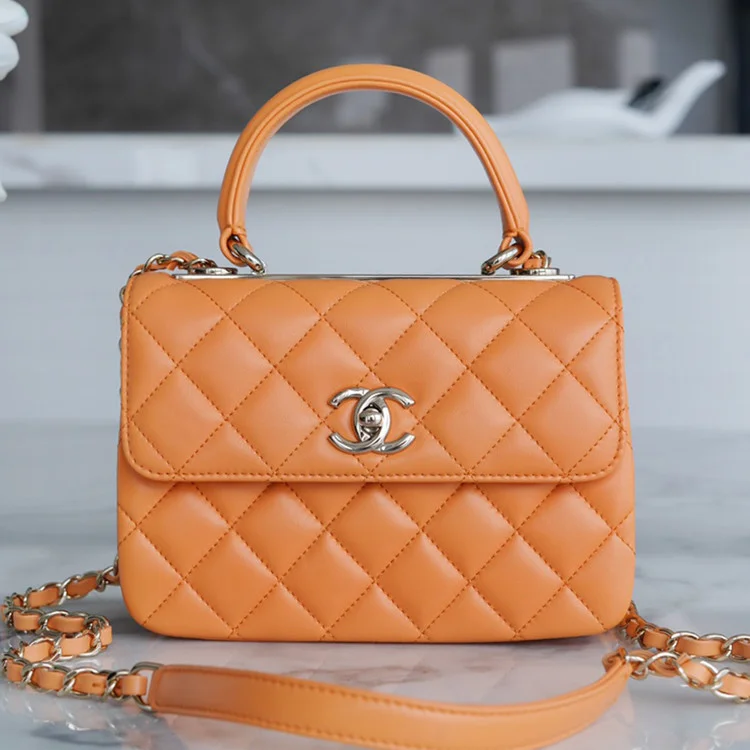 샤넬 트렌디 CC 카라멜 미니 램스킨