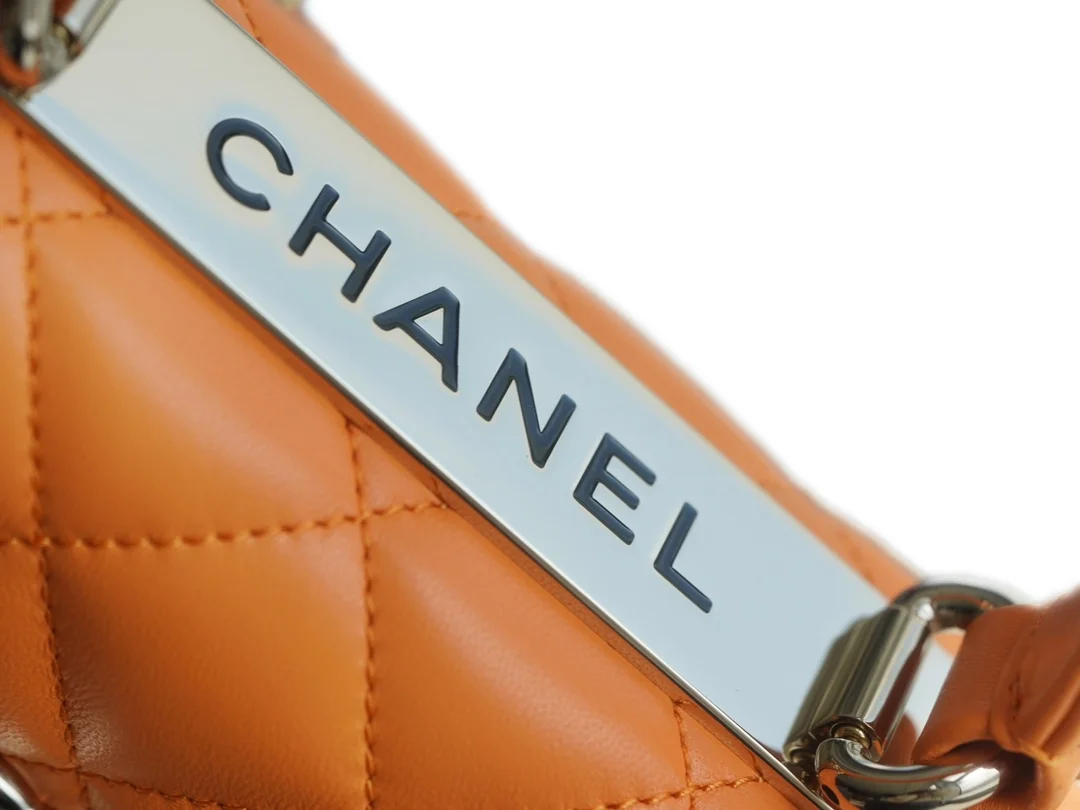 샤넬 트렌디 CC 카라멜 미니 램스킨