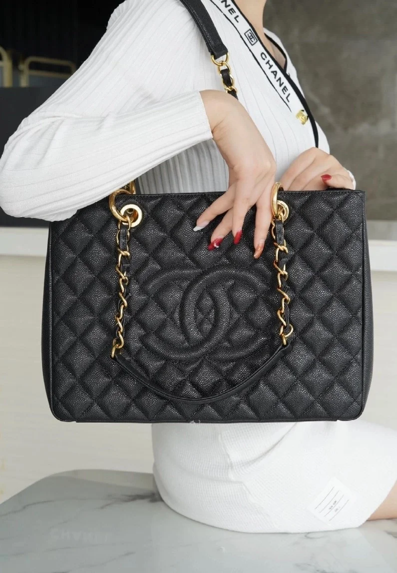 샤넬 GST 그랜드 샤핑 토트백 캐비어 금장