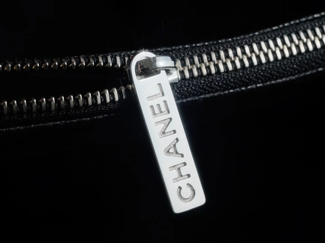 샤넬 GST 그랜드 샤핑 토트백 캐비어 은장