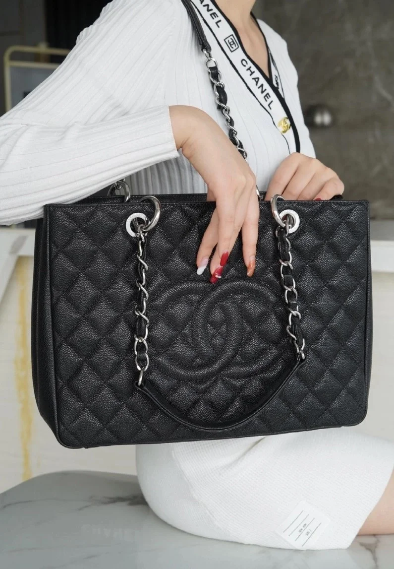 샤넬 GST 그랜드 샤핑 토트백 캐비어 은장