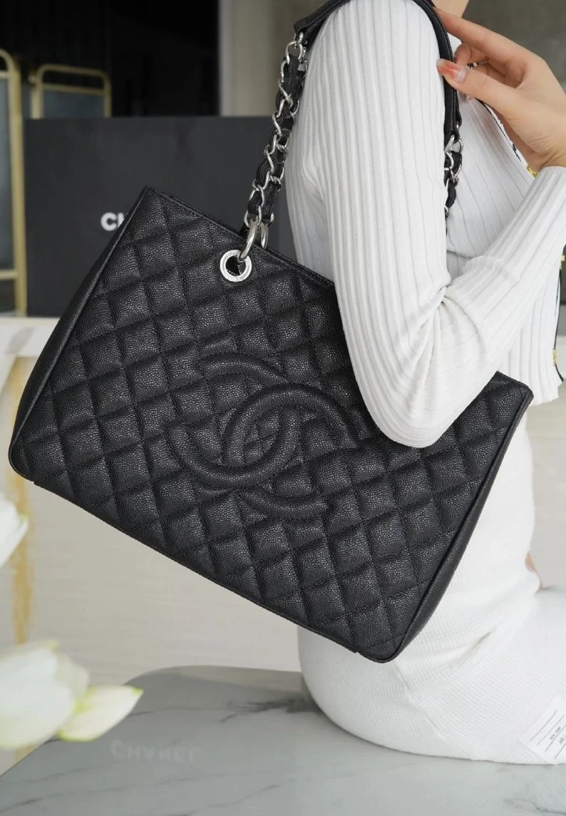 샤넬 GST 그랜드 샤핑 토트백 캐비어 은장