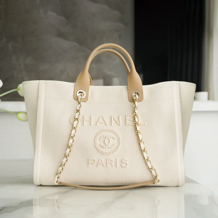 샤넬 진주 로고 도빌백