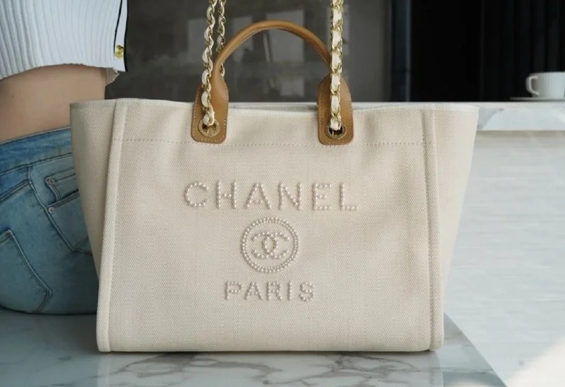 샤넬 진주 로고 도빌백