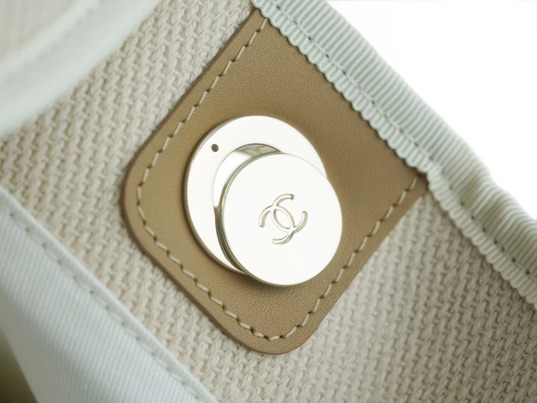 샤넬 진주 로고 도빌백