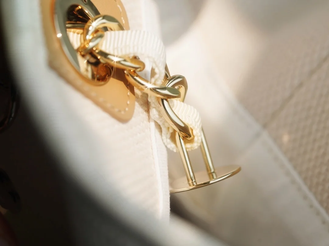 샤넬 진주 로고 도빌백