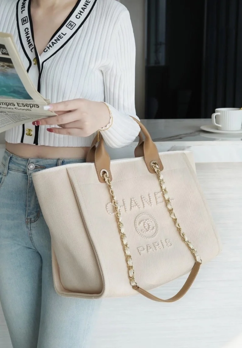 샤넬 진주 로고 도빌백