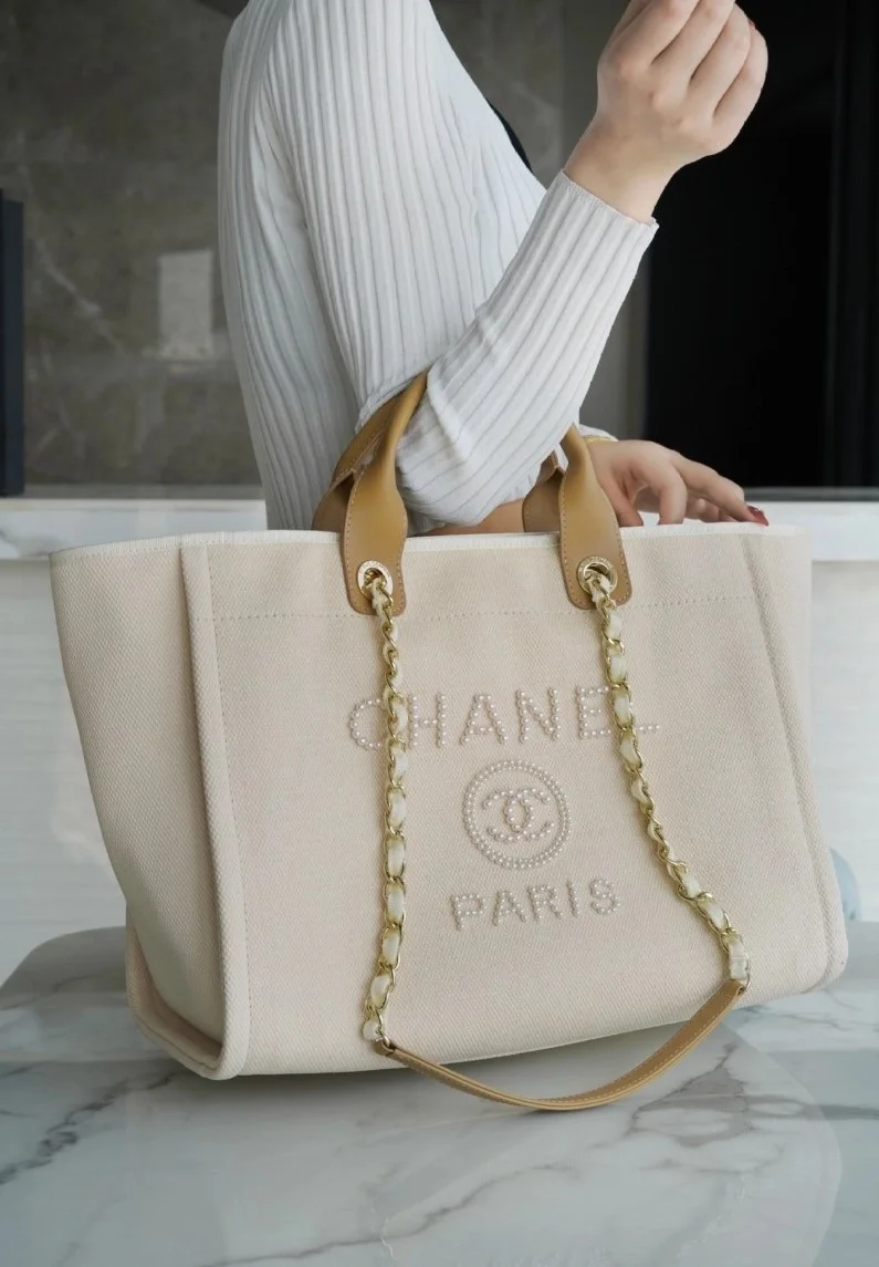 샤넬 진주 로고 도빌백