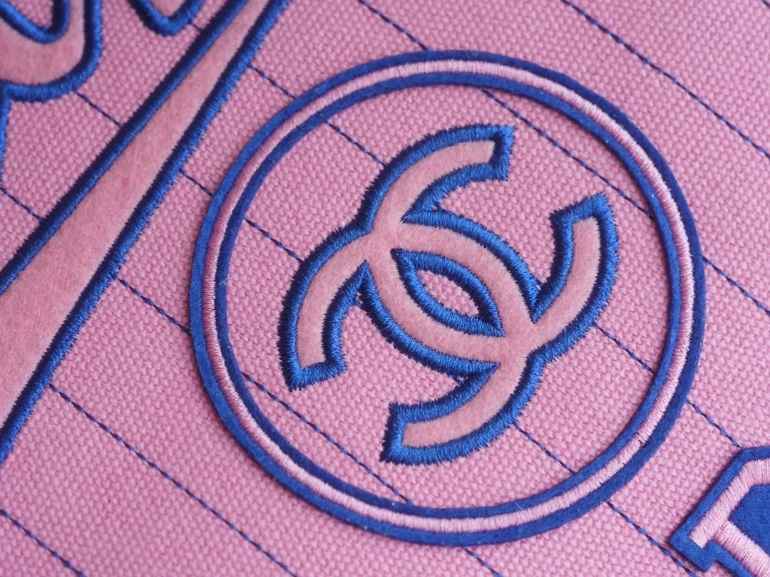 샤넬 맥시 쇼핑백 핑크