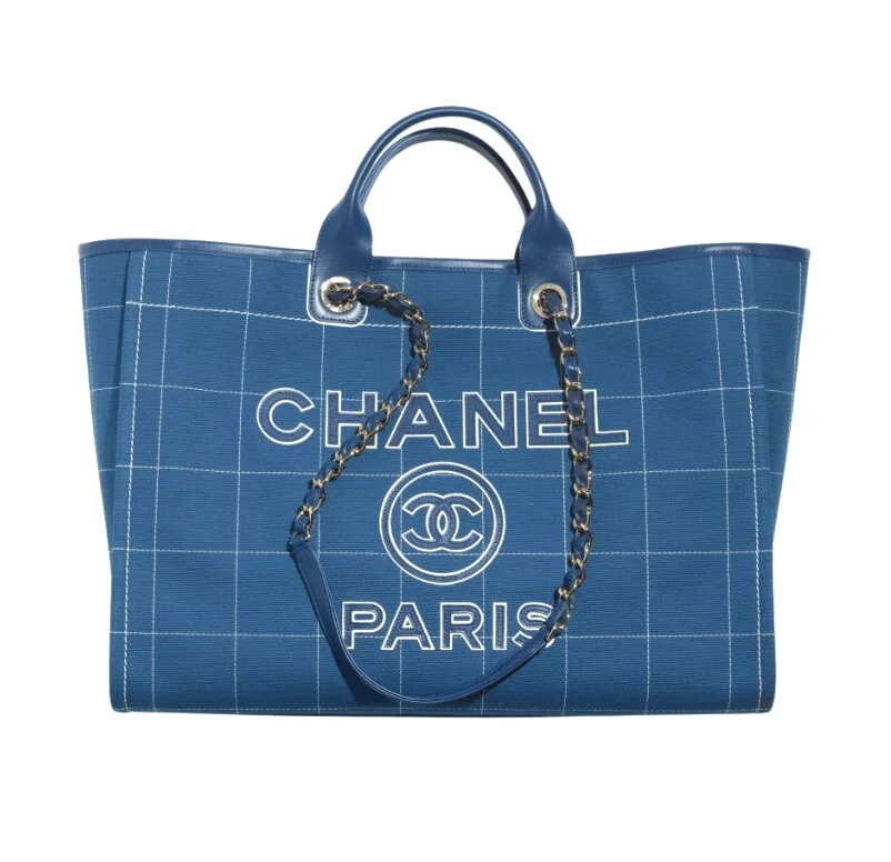 샤넬 맥시 쇼핑백 블루