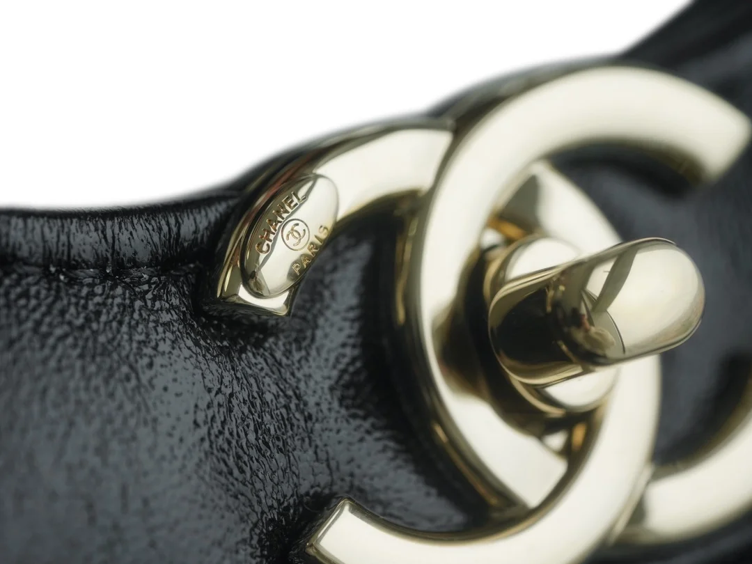 샤넬 24SS 31백 미디엄 가로버전 쇼퍼백