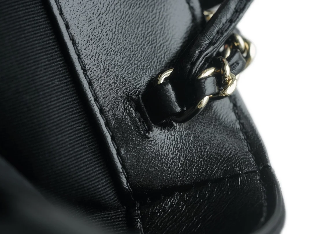 샤넬 24SS 31백 미디엄 가로버전 쇼퍼백