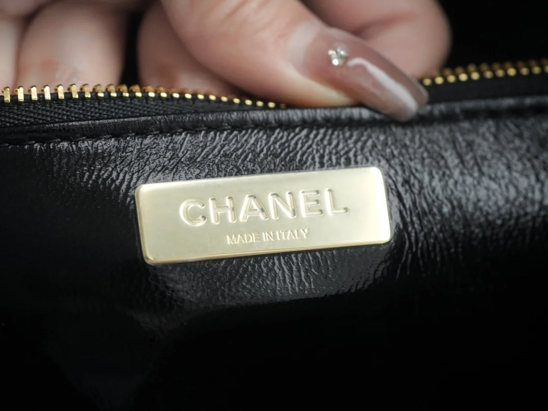 샤넬 24SS 31백 미디엄 가로버전 쇼퍼백