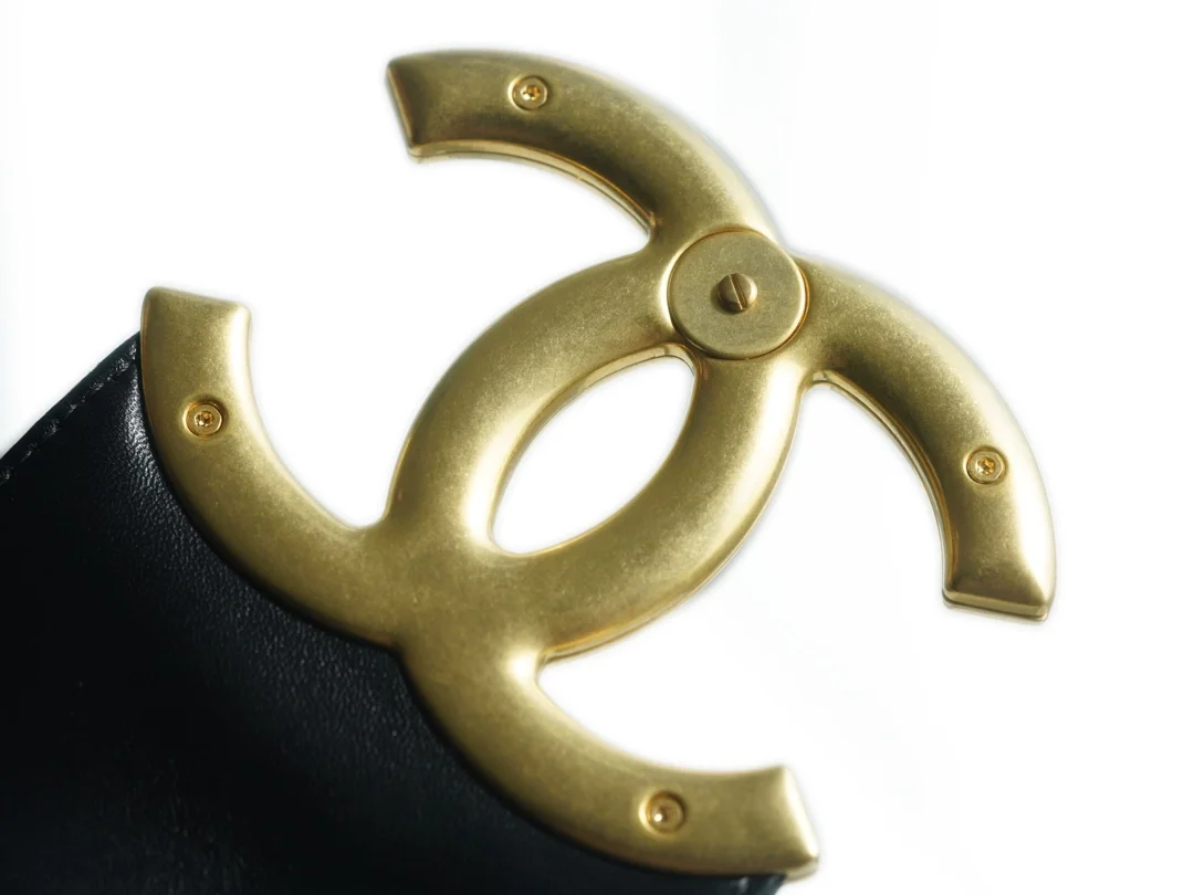 샤넬 24C 크루즈 메신저 백 라지 빅로고 퍼플 AS4609