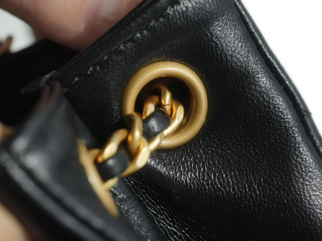 샤넬 24C 크루즈 메신저 백 라지 빅로고 퍼플 AS4609