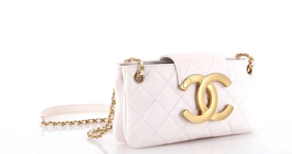 샤넬 24C 크루즈 메신저 백 라지 빅로고 화이트
