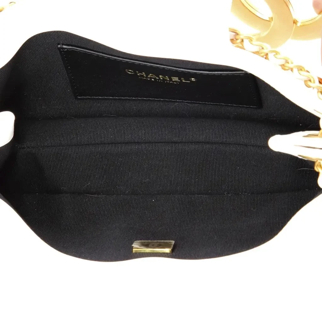 샤넬 24C 크루즈 메신저 백 라지 빅로고 화이트