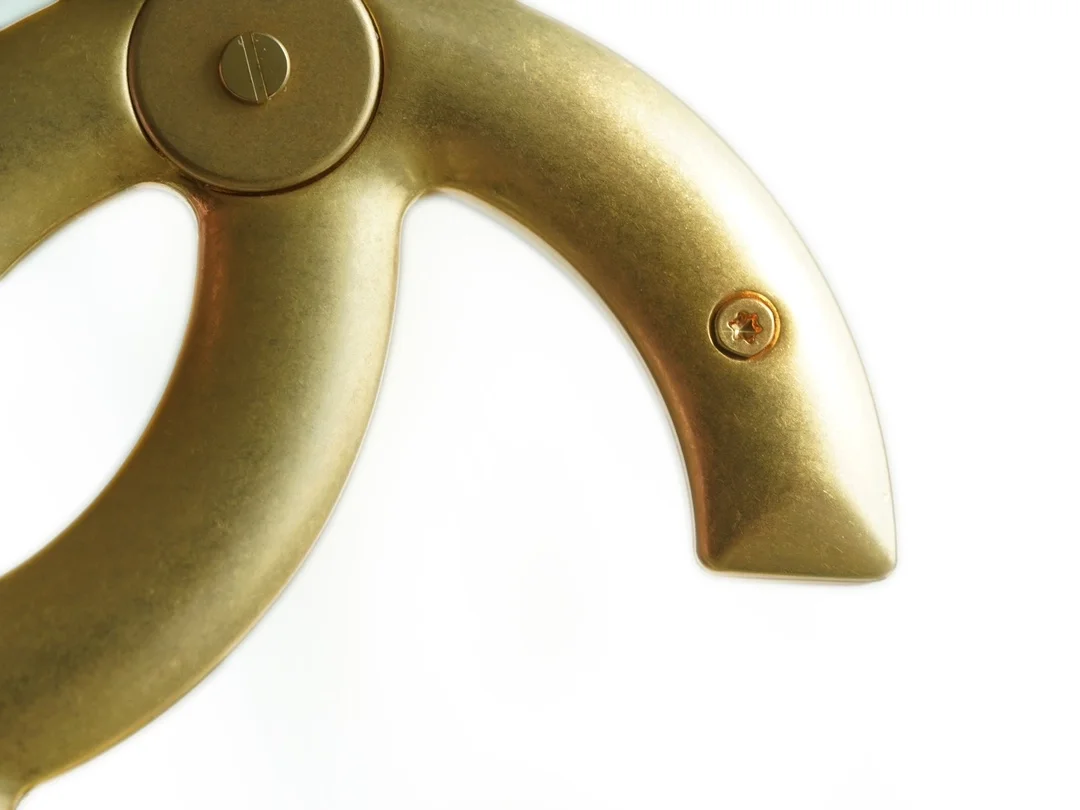 샤넬 24C 크루즈 메신저 백 스몰 빅로고 화이트