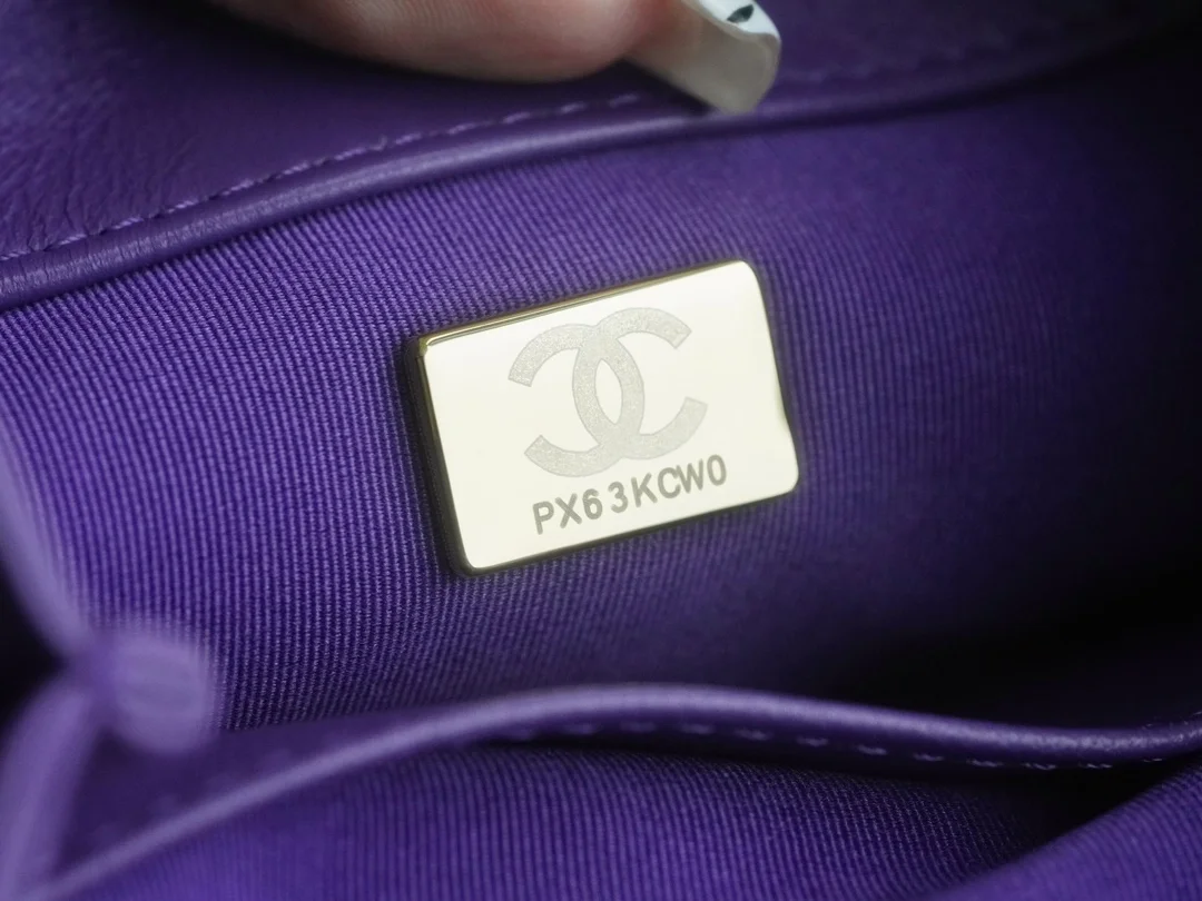 샤넬 24C 크루즈 메신저 백 스몰 빅로고 퍼플 AS4609