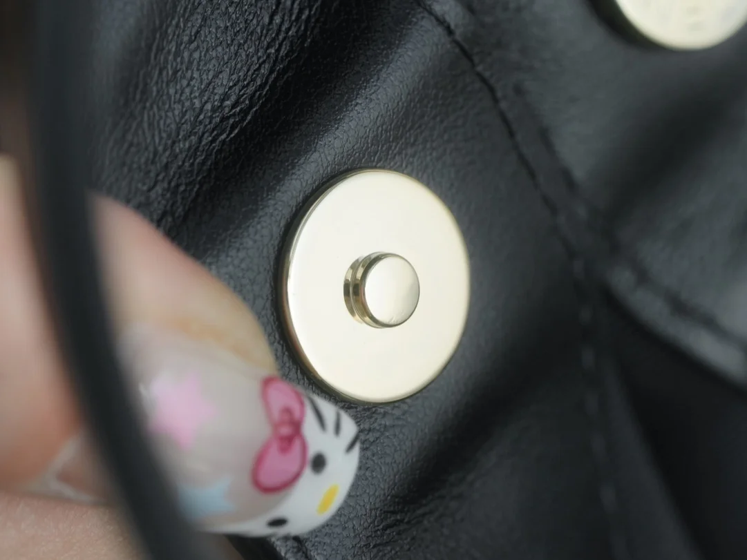 샤넬 24SS 31백 미니 체인 크로스 토트백 AP3656