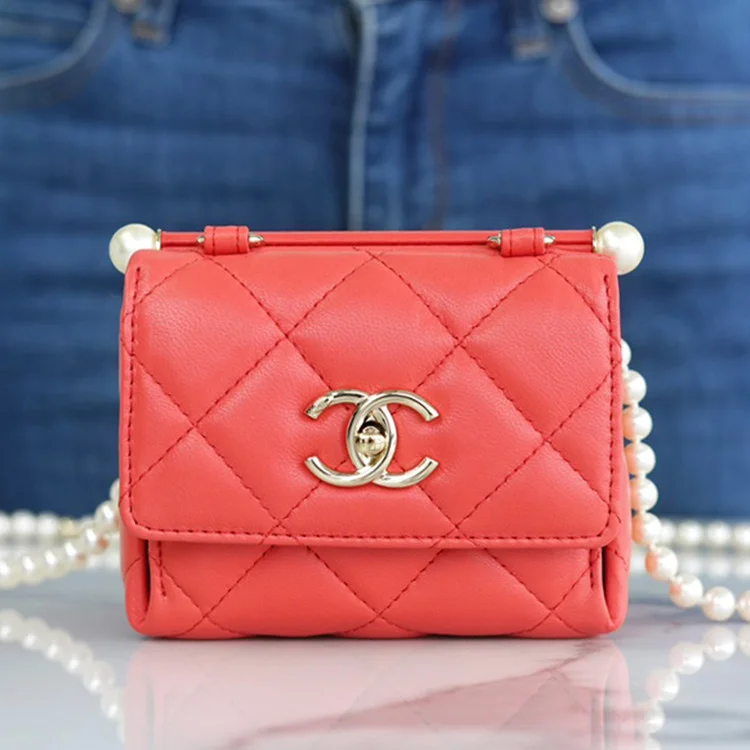 샤넬 24SS 진주 체인 미니백 램스킨 레드 AP4006