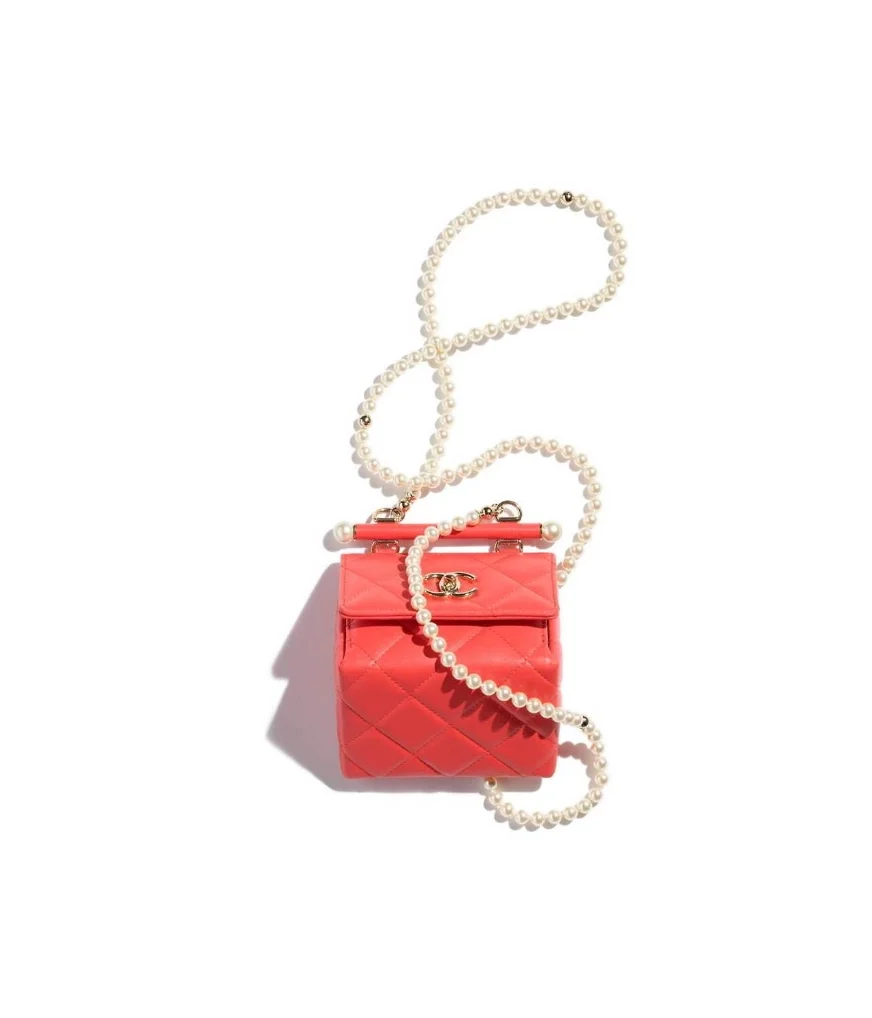 샤넬 24SS 진주 체인 미니백 램스킨 레드 AP4006