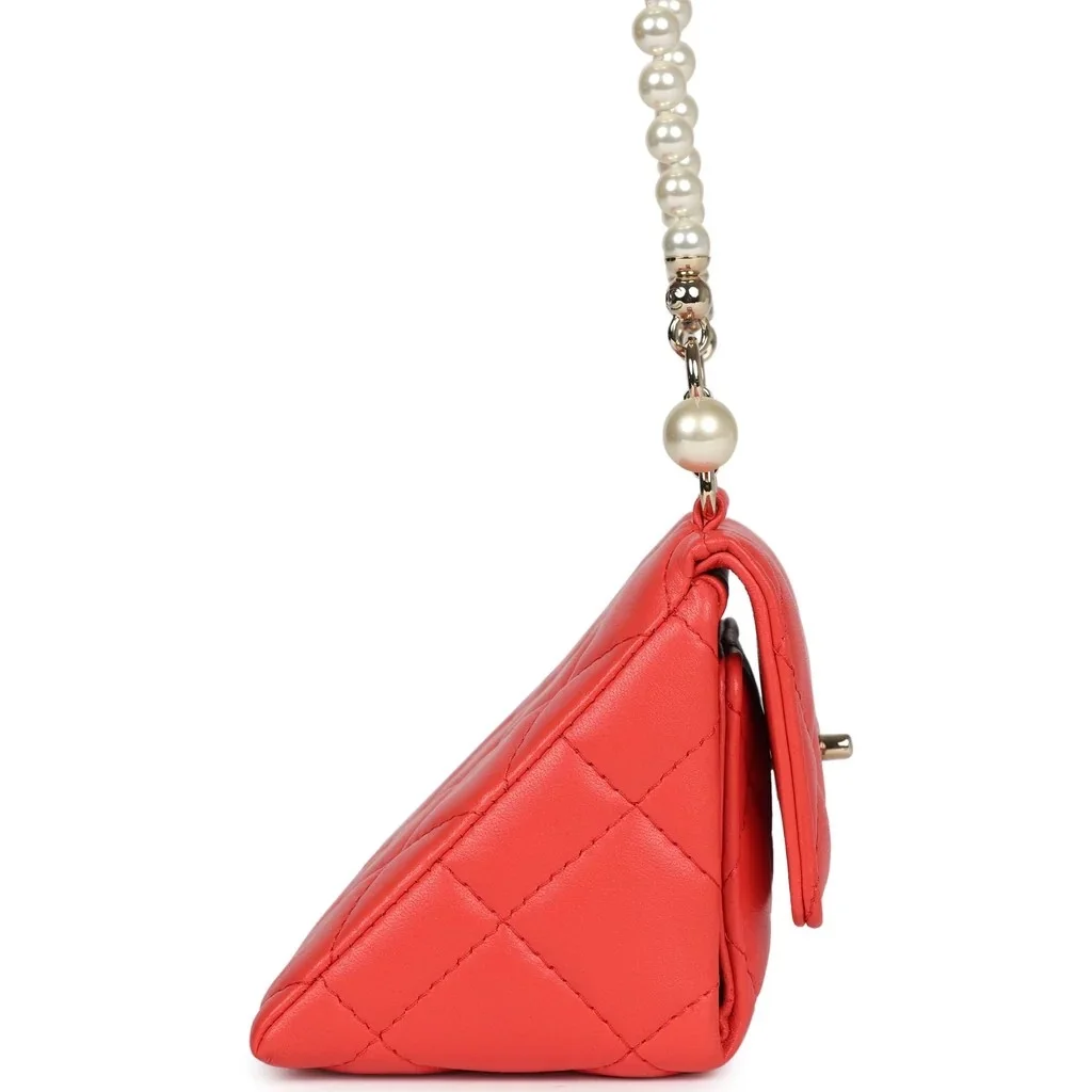 샤넬 24SS 진주 체인 미니백 램스킨 레드 AP4006