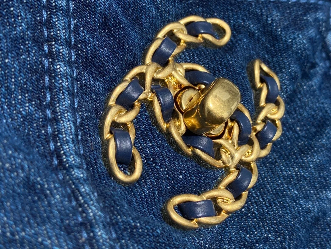 샤넬 19백 미디엄(스몰) 골드 체인 데님 블루