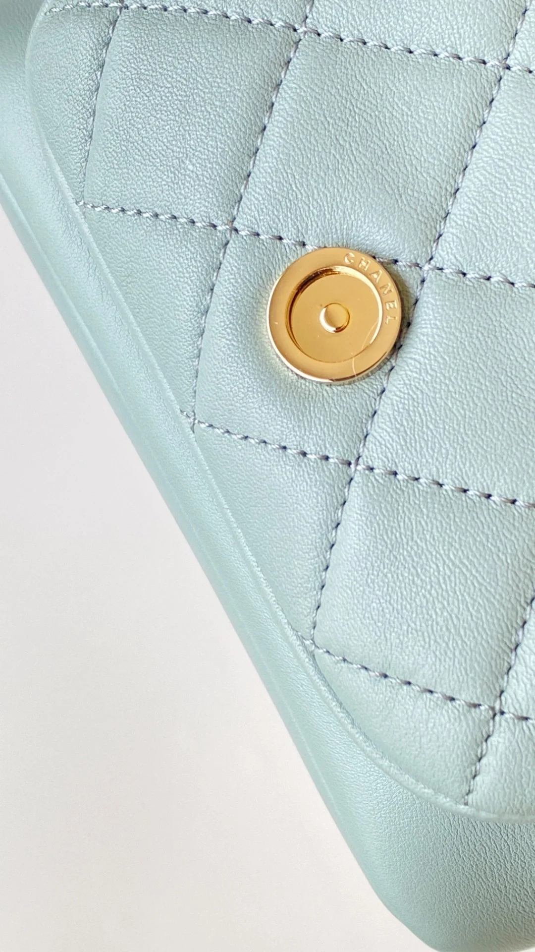 샤넬 원 포켓 듀마 백팩 스몰 램스킨 스카이블루